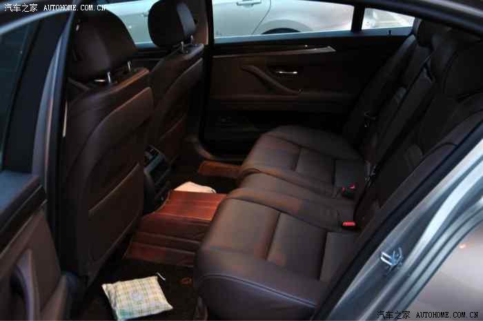 大众途观峻岭棕内饰黑色配什么颜色脚垫好-峻