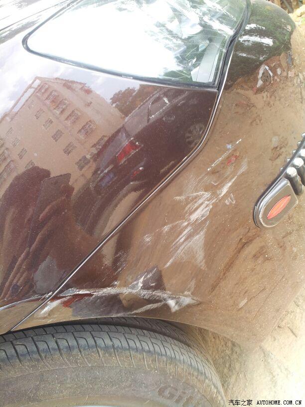 【图】惠州西湖停车场,倒车擦花,报保险_帝豪
