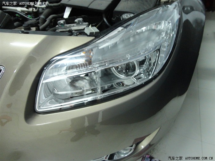 【图】史上最骚包的白内障手术,天使+恶魔齐上