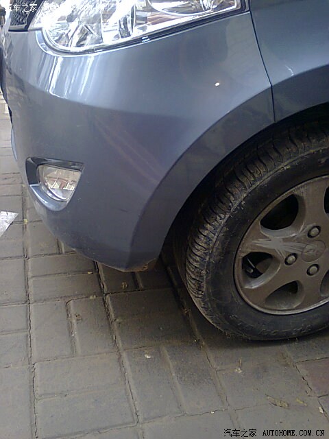 【图】保险杠轻微擦伤后 用补漆笔的效果