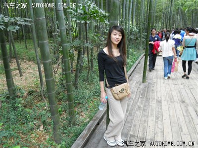 南山竹海一日游 还是一样的又是美女