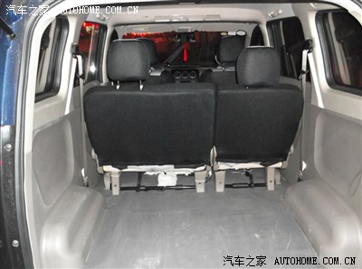 首部5座1.2舒适宝石蓝提车近2月首次作业,初步