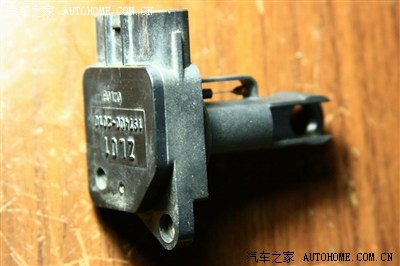 奔腾B70发动机故障灯亮的毛病彻底解决,申精