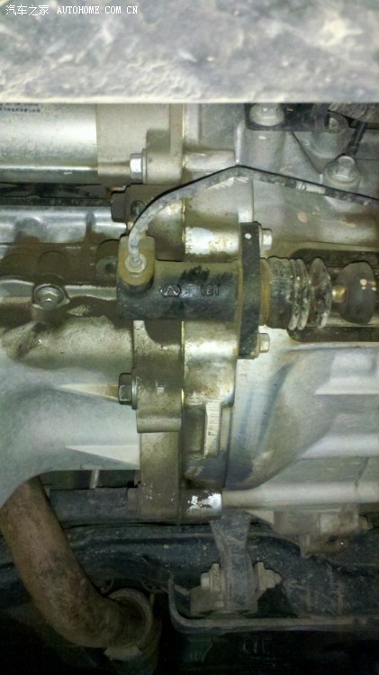 【图】变速箱和发动机油底壳之间漏油,求鉴定