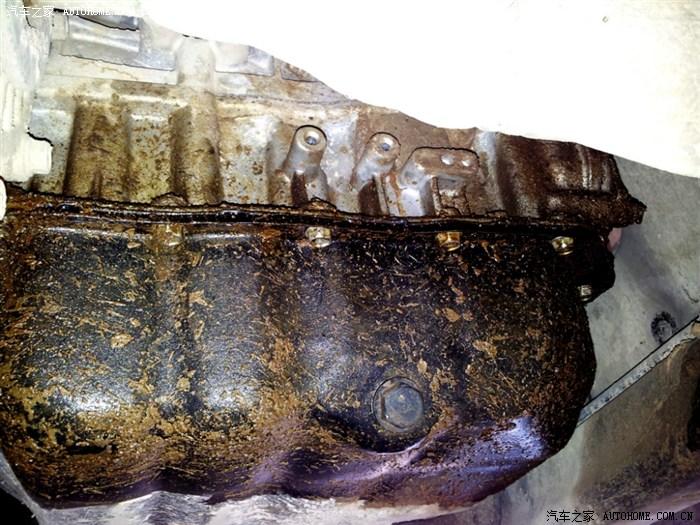 【图】换发动机护板时意外发现油底壳渗油,两
