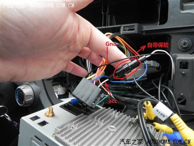 安装行车记录仪acc线是干什么用的acc线是5v直接线是12v,到底用多少v