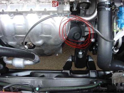 科鲁兹机油滤清器 在哪个位置?
