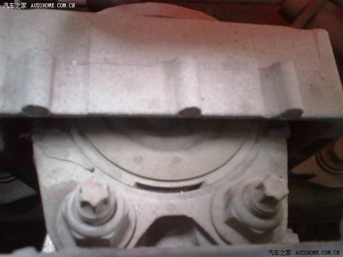 【图】请教托尼,发动机支架橡胶处有裂缝,但没