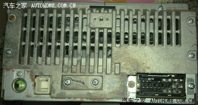 高手进:07款伊兰特cd尾线上可以直接通电吗.正负极是哪两个.