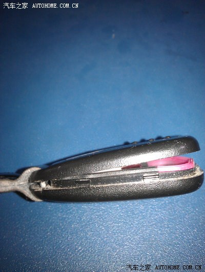 怎样更换伊兰特遥控钥匙电池