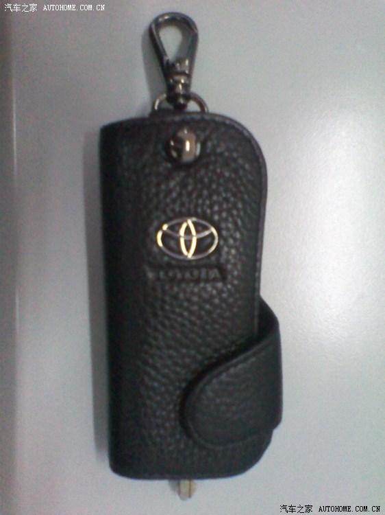 晒晒我的新衣服--我慢慢脱,你仔细看。