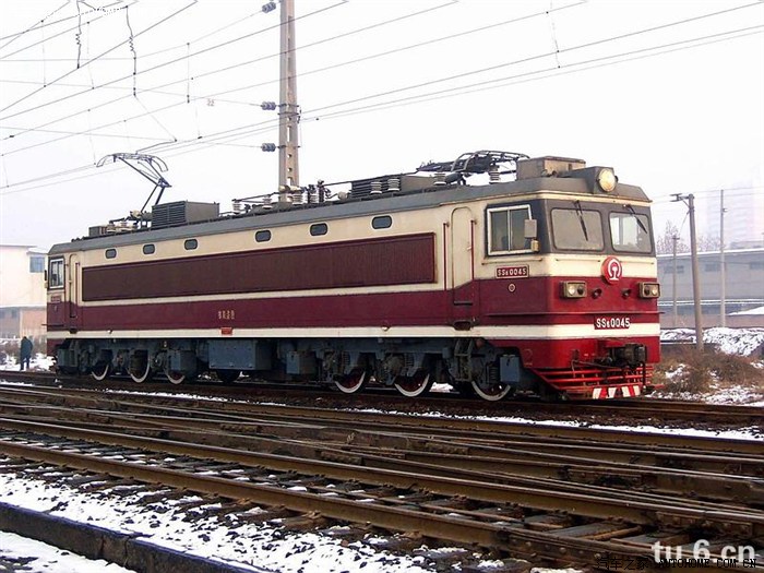 韶山6b(ss6b)型干线客货两用电力机车