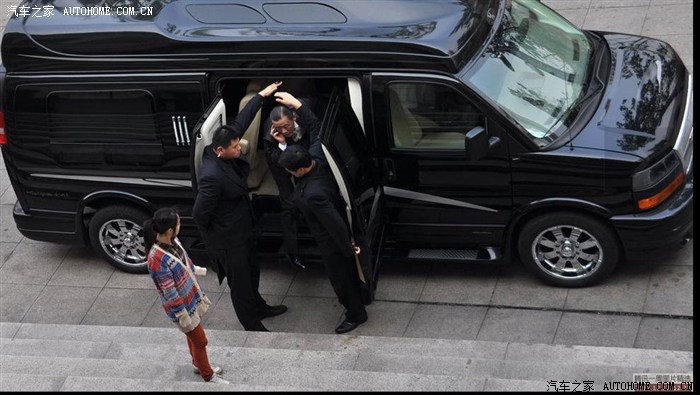 【图】看看周立波的车车是什么牌子的_奇瑞A