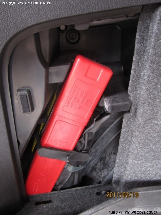 【图】随车工具、千斤顶、三角警示牌如何放回