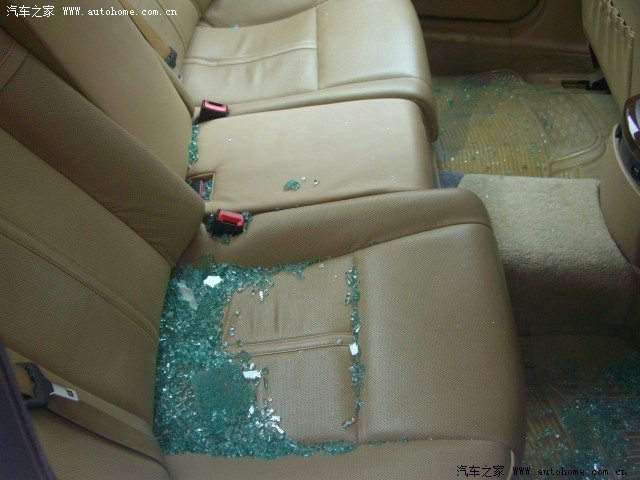 【图】幸灾乐祸一下,不贴膜的后果