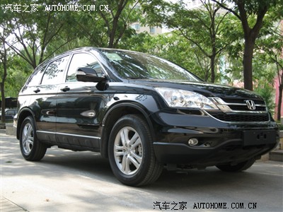 现款CRV驾驶室地板有没有用于固定脚垫的卡