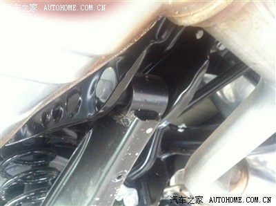 稳定杆有间隙 400_7d03_1271515c_1271515c.jpg