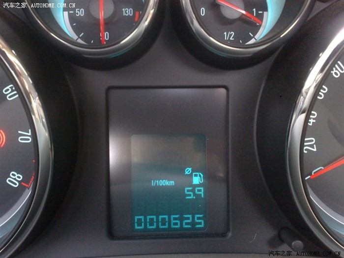 英朗GT1.6MT 油耗最高平均6.2 最低5.9