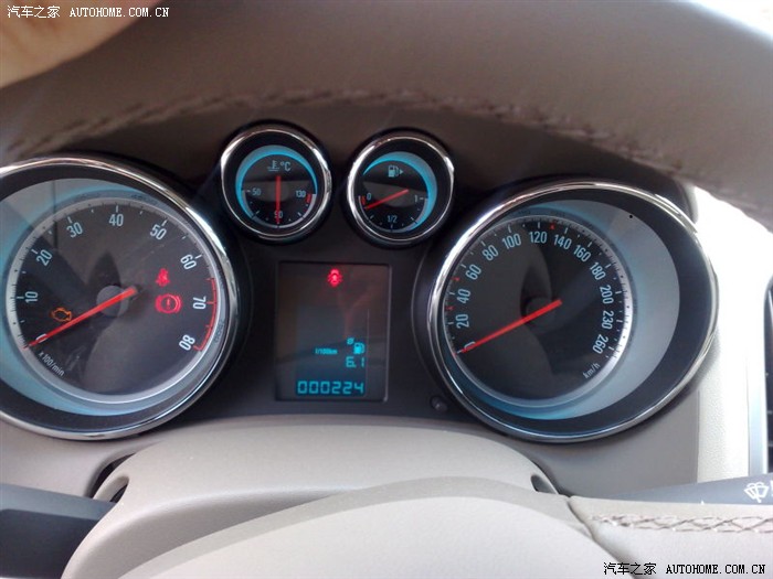 英朗GT1.6MT 油耗最高平均6.2 最低5.9