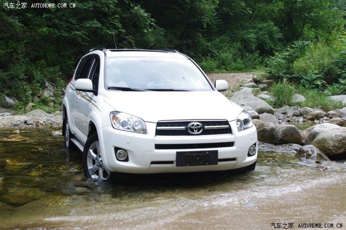 【图】这个周末去郊游,小r走山路遇到溪流 很轻