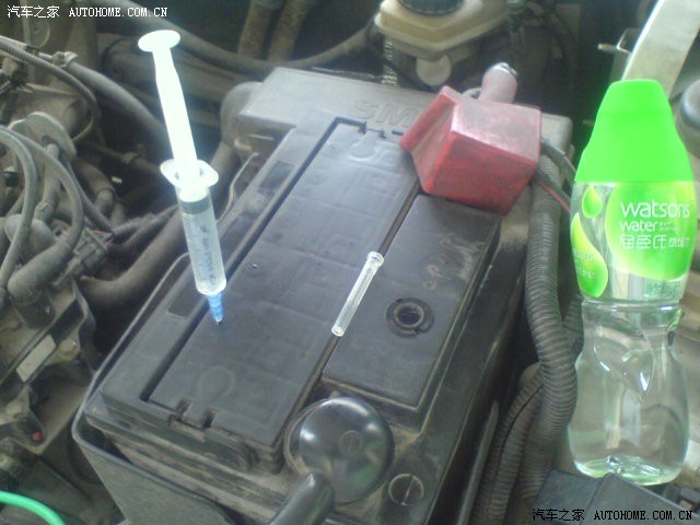 【图】免维护电瓶加水了啊!