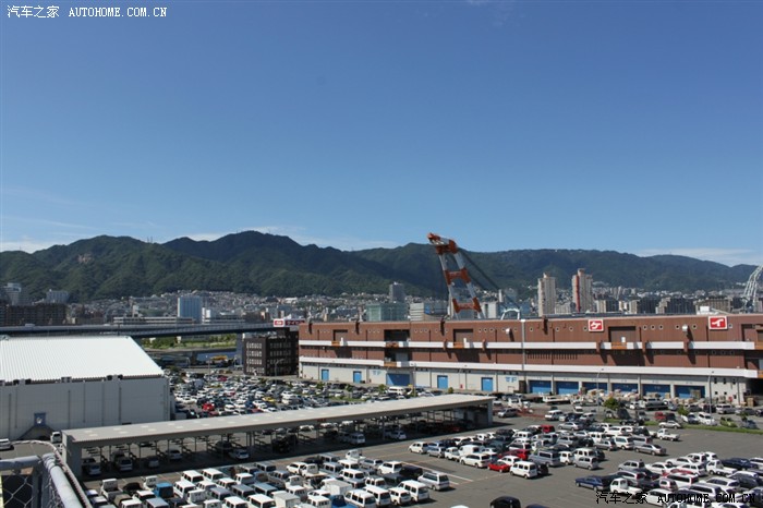 高端车应有尽有,行走于日本神户二手车拍卖市场.