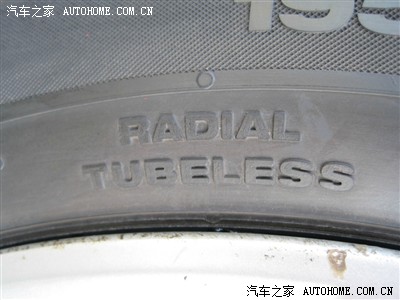 (12)radial - 子午线轮胎  tubeless   无内胎(即 真空胎)