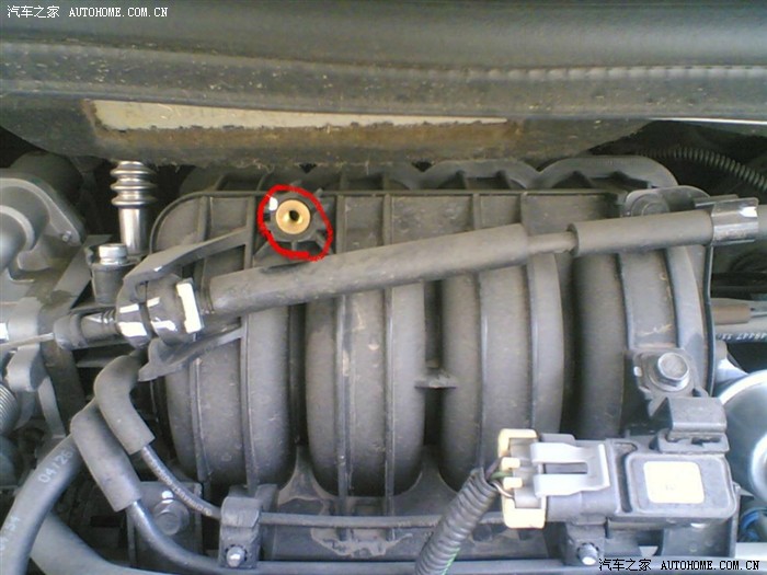 【图】大家看看,发动机舱里这个螺丝孔是干什