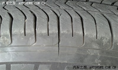 天籁 米其林轮胎 4个轮胎3个有裂缝 有图
