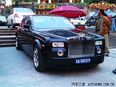 成都街拍的豪车