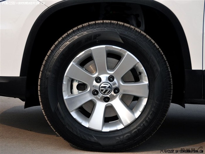 【图】出售上海大众原厂轮胎轮毂,价格从优!