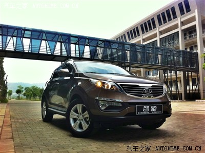 .0ATGLS沙滩金加装创维导航自带CMMB Q5透