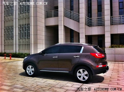 .0ATGLS沙滩金加装创维导航自带CMMB Q5透