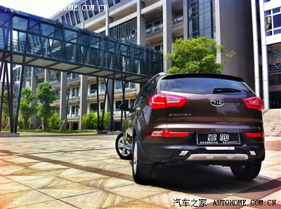 .0ATGLS沙滩金加装创维导航自带CMMB Q5透