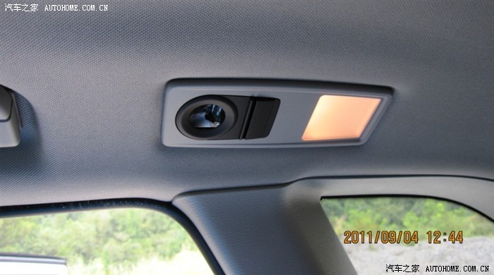 BMW X1 矿石白 最后决定爱上你!(安康)