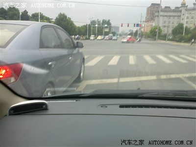 越过停车线还是斑马线算闯红灯?_安徽论坛_手