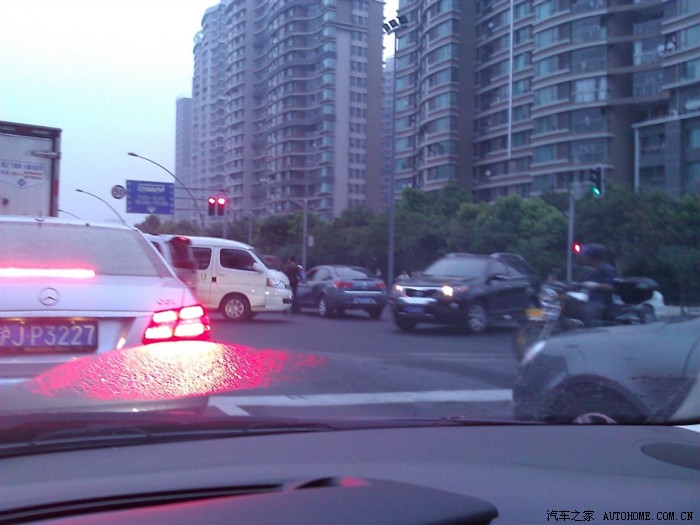 【图】唉 我的亲兄弟跟别人干仗了 。我该怎么