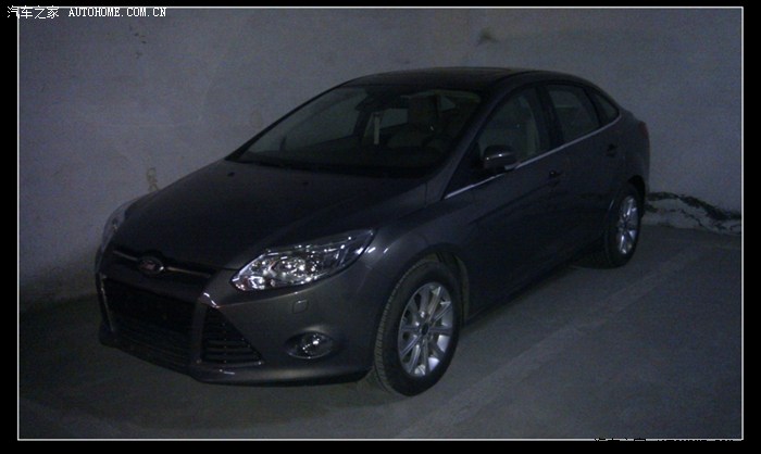 【图】昨天晚上在同一个车位发现深灰色新款3