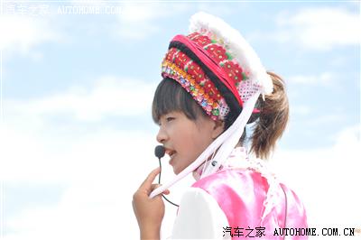 大理白族美女大美女腚的光图片