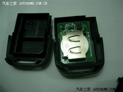别克钥匙电池自己更换。2011款凯越折叠钥匙