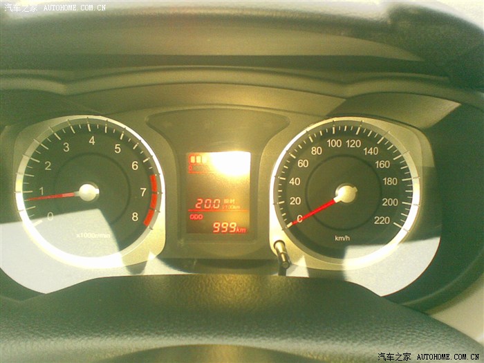 【图】启辰的英文名字是Venucia(R50红色手