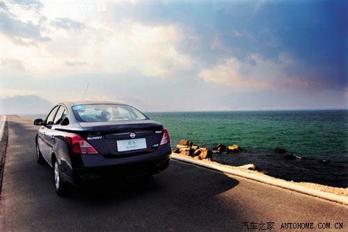 【图】带了长腿MM,开车阳光海边兜风!心情舒