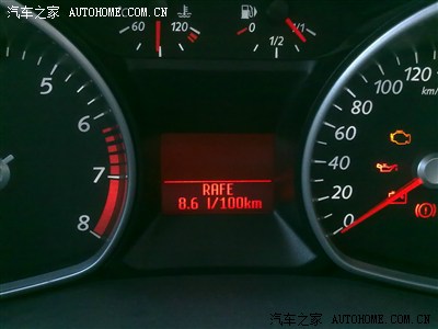 油耗 市区工况平均油耗:17L\/100km 伤不起啊!#