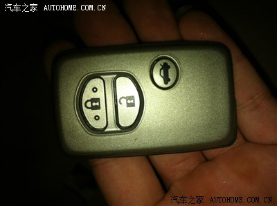 10年13代皇冠钥匙换电池。