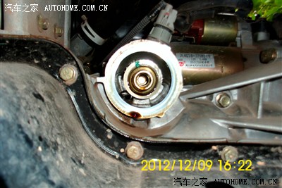 不用地沟,不用千斤顶,更不用升降机的换机油方