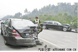 【图】当劳斯莱斯撞上奔驰_奔驰E级论坛