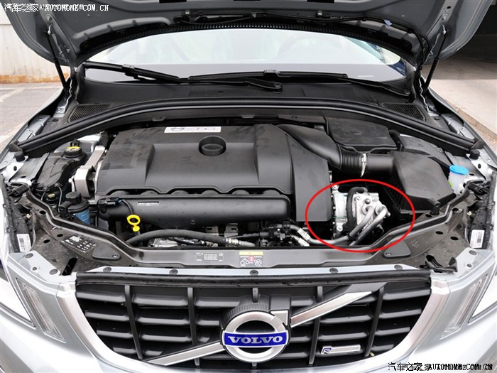 【图】沃尔沃XC60 T6停车后发现引擎盖里的异