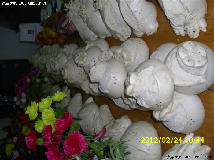 【图】晋南老人去世三周年贡品 传统花 馍 欣赏