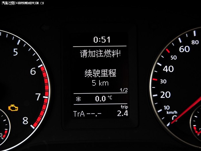 【图】新速腾1.6与1.4T仪表中间行车电脑屏幕