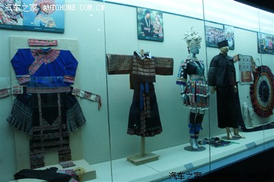 融水苗族南丹中堡苗隆林偏苗环江驯乐乡苗江草苗服饰